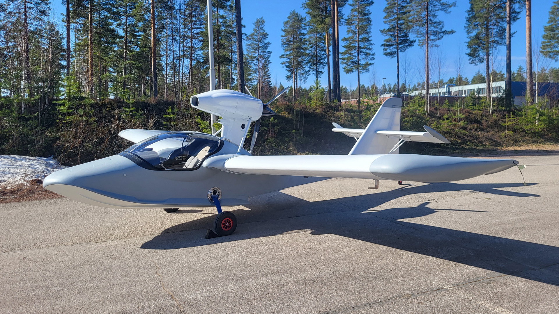 Visitors exploring Atol Aurora at AERO 2025